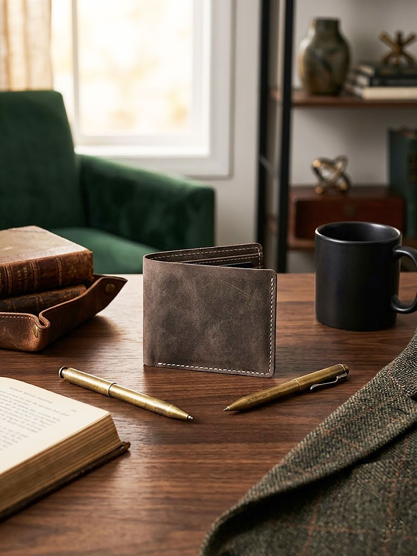 Handcrafted Genuine Leather Bifold Wallet for Men | Slim Minimalist Pocket Purse