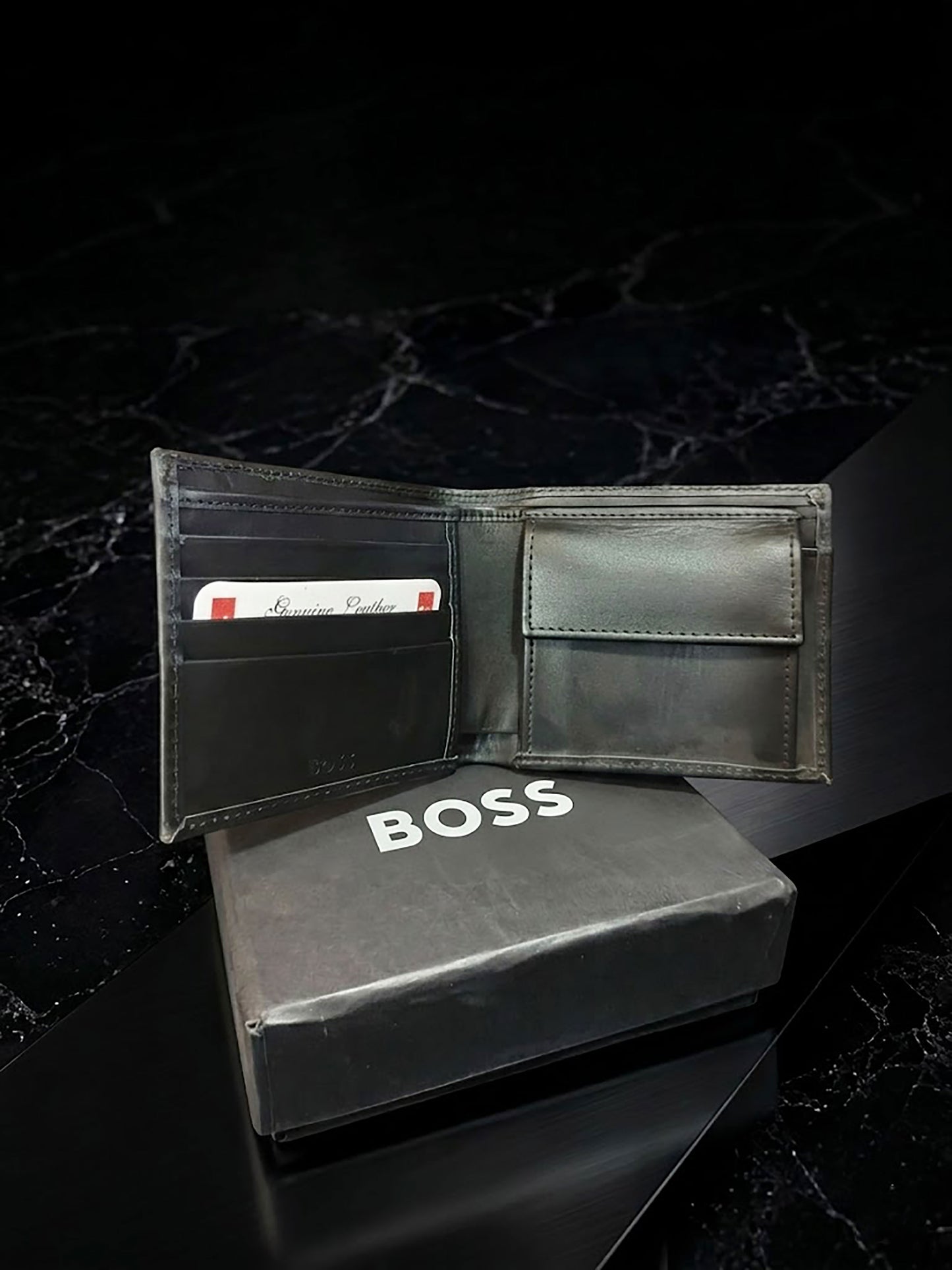 Men's Genuine Leather Bifold Wallet - Luxury Fashion Embossed